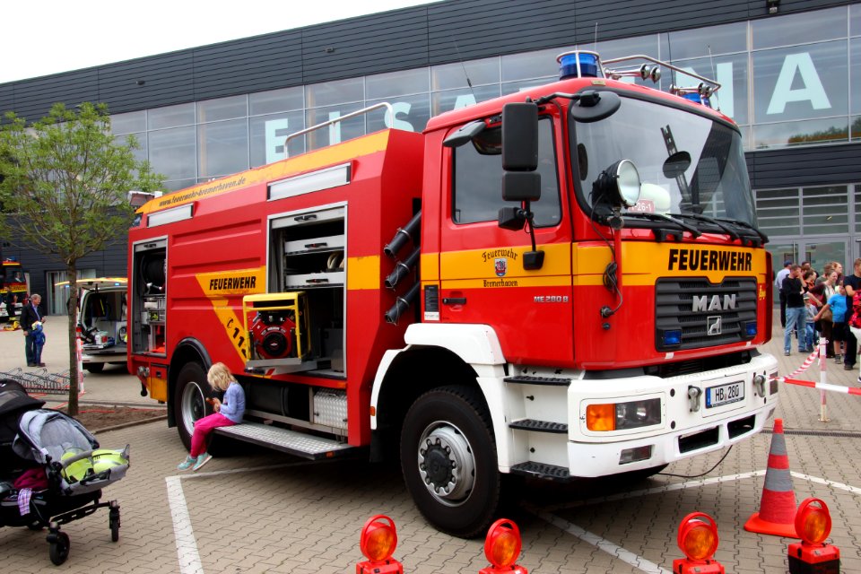 Löschfahrzeug 1-26-1, Feuerwehr Bremerhaven, Jubiläumsfeier 125 Jahre Feuerwehr Bremerhaven