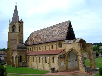 La Bénisson-Dieu, église coté sud-est