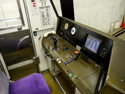 Kyoto subway 50 series cabin
