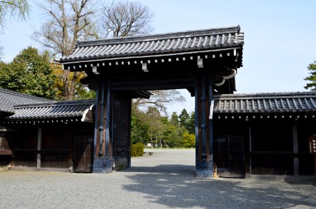 Kyoto-gyoen Sakaimachi-gomon-2