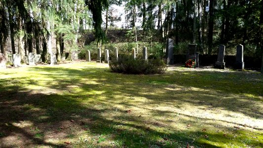 KZ-Friedhof Holzhausen (02)