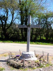 La Cellette (Puy-de-Dôme) croix de chemin, La Farge