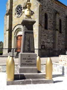 La Cellette (Puy-de-Dôme) monument aux morts