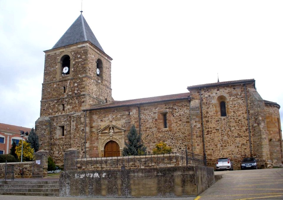 La Bañeza - Iglesia de San Salvador 1