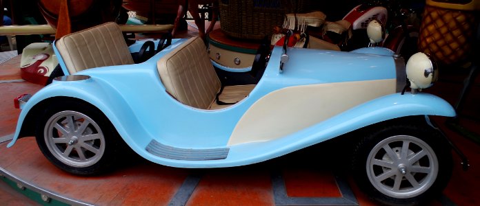 La Bugatti du Champ de Mars