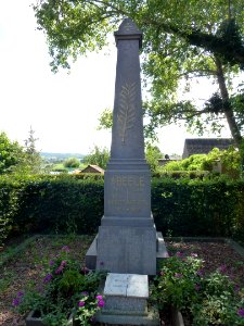 L' Abeele (Fr) - Abele (B) monument aux morts, coté France