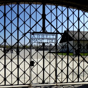 KZ-Gedenkstätte Dachau, Jourhaus, Eingangstor, 4