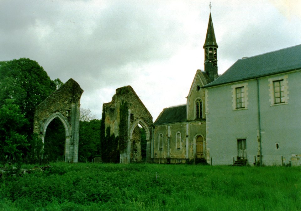 L'ancienne Abbaye de Loroy en 1987 002