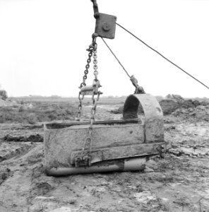 Landbouwmachines en werktuigen, werkzaamheden, draglines, bakken, luikenaar, Bestanddeelnr 160-1142