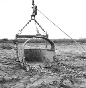 Landbouwmachines en werktuigen, werkzaamheden, draglines, bakken, luikenaar, Bestanddeelnr 160-1141