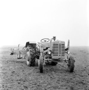 Landbouwmachines en werktuigen, werkzaamheden, spitmachines, rotaspa, Bestanddeelnr 160-1156