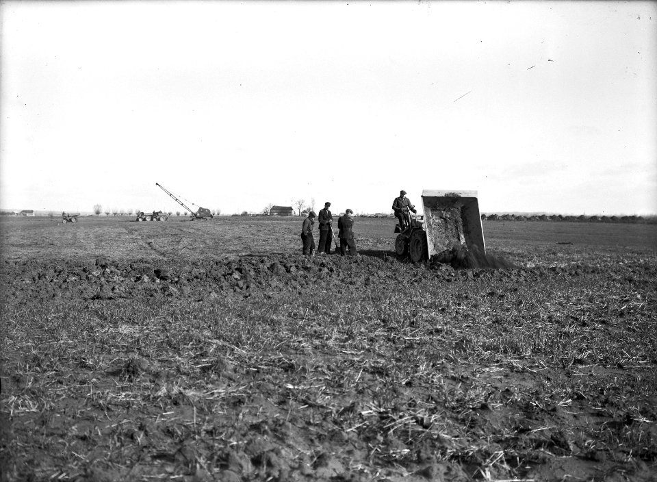 Landbouwmachines en werktuigen, werkzaamheden, dumpers, Bestanddeelnr 160-0956