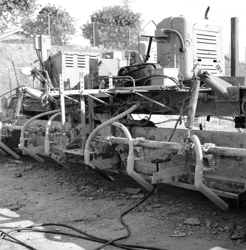 Landbouwmachines en werktuigen, werkzaamheden, betonwegmachines, rex-machine, Bestanddeelnr 160-1226