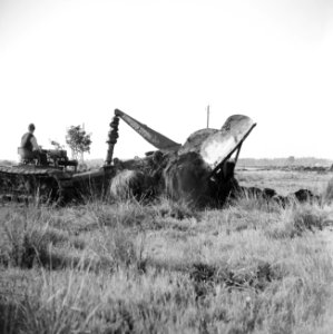 Landbouwmachines en werktuigen, werkzaamheden, ploegen, schwenen-rotenbrock, pic, Bestanddeelnr 160-1183