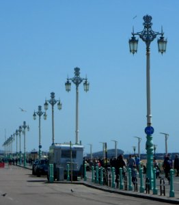 Lamp-posts east of Aquarium, Madeira Drive, Brighton (NHLE Code 1381697)