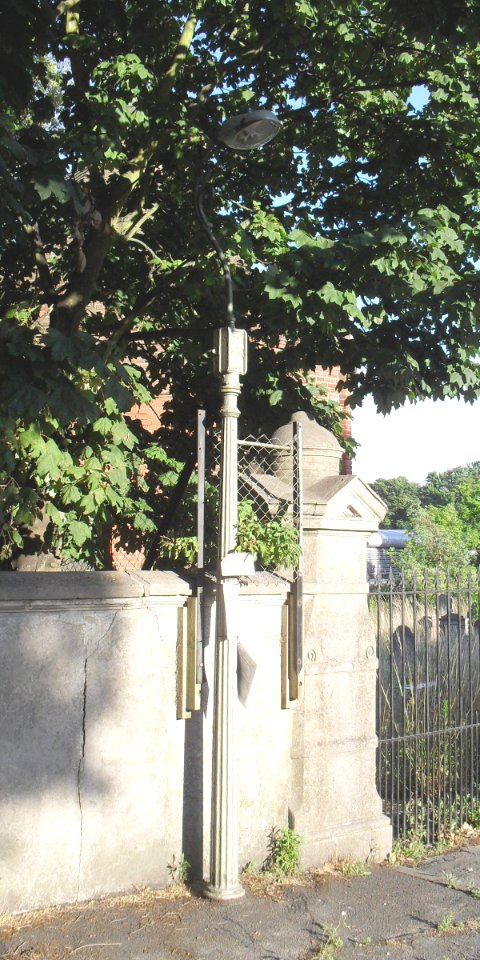 Lamp-post at Jewish Cemetery, Florence Place, Brighton (IoE Code 480738)
