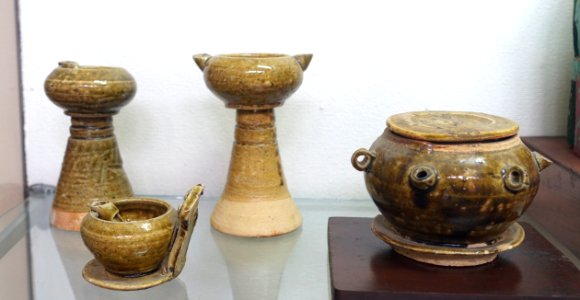 Lamps, Han people, ceramic - Museum of Vietnamese History - Ho Chi Minh City - DSC05791