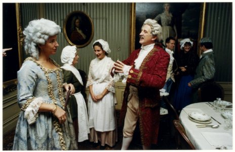 Landgoed Beeckestijn in 18'-eeuws kostuum zullen vrijwilligers de bezoekers van de buitenplaats rondleiden photo