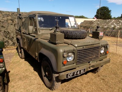 Land Rover 110 (1985) GB (owner Brian Laker)