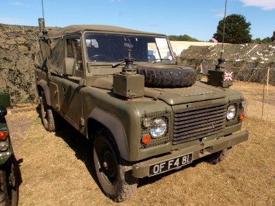 Land Rover 110 (1985) GB (owner Brian Laker) photo