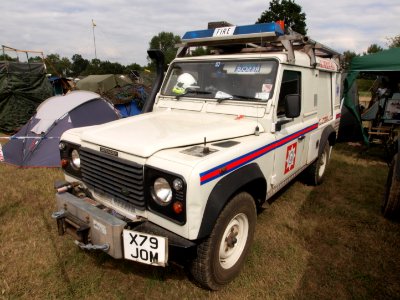 Land Rover Fire Engine (2000) owned by Barry Clark pic2 photo