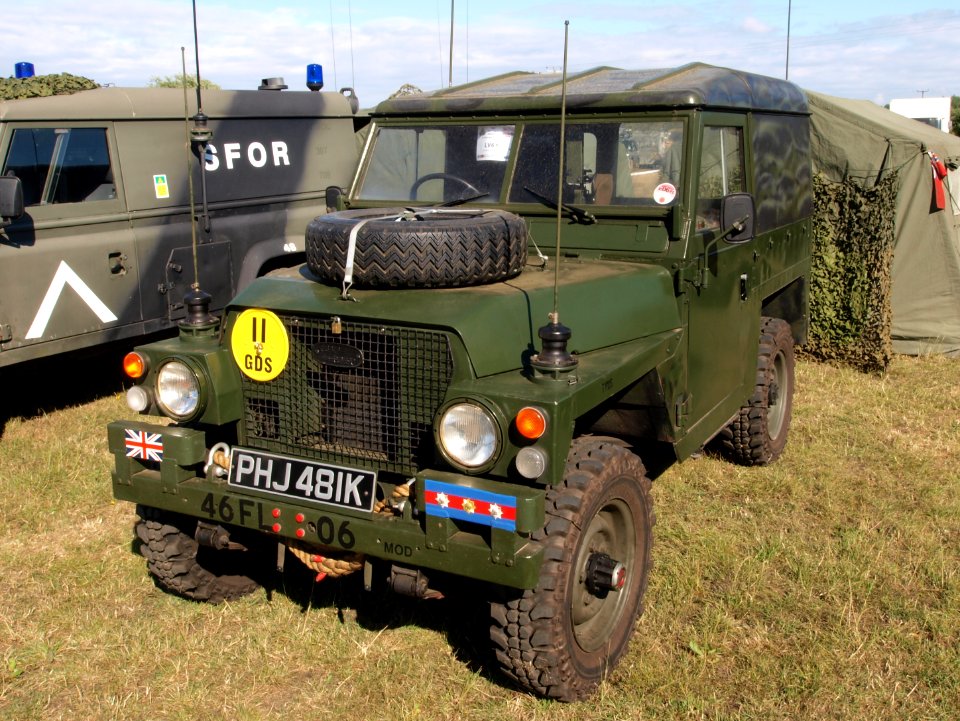 Land Rover 88 Airportable (1972) GB (Gordon Smith)