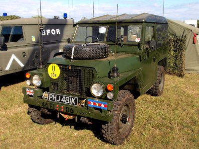 Land Rover 88 Airportable (1972) GB (Gordon Smith) photo