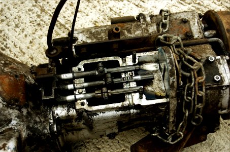 Land Rover Series III gearbox, top cover removed photo