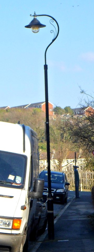 Lamp-post at Freshfield Place, Queen's Park, Brighton (NHLE Code 1380507)