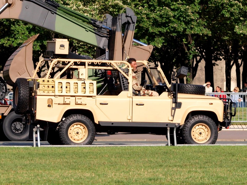 Land Rover photo-2
