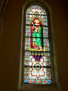 Landrethun-lès-Ardres (Pas-de-Calais) église, vitrail 01