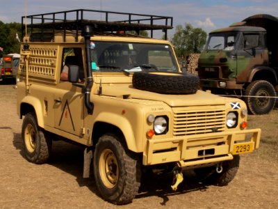 Land Rover Defender 90 (1997) owned by Julien Gerard