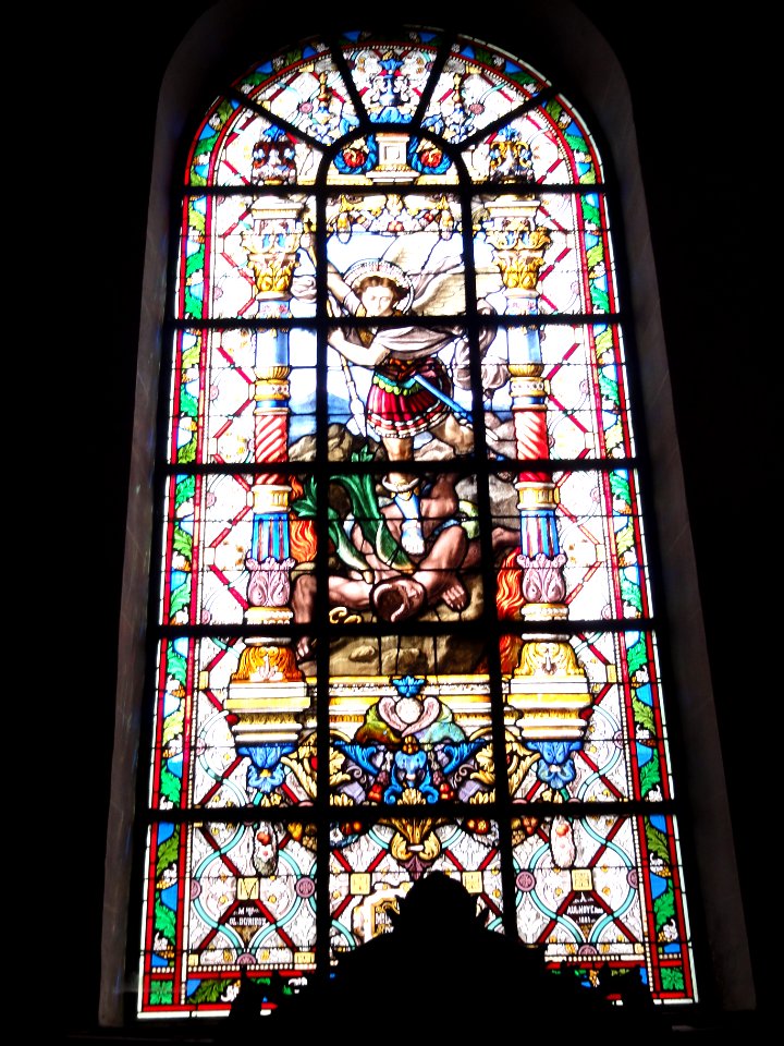 Landrecies (Nord, Fr) église vitrail 3