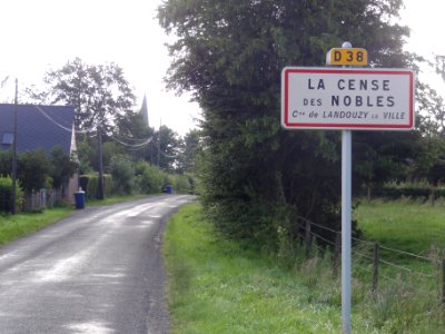Landouzy-la-Ville (Aisne) city limit sign La Cense des Nobles