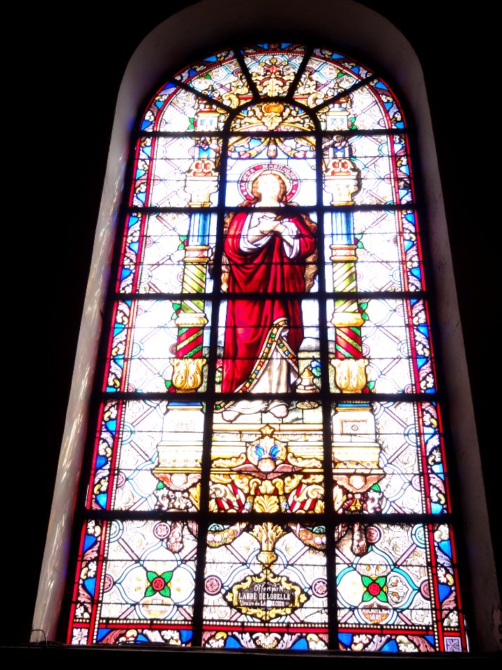 Landrecies (Nord, Fr) église vitrail 1