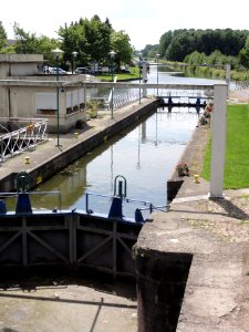 Landrecies (Nord, Fr) écluse Canal de la Sambre à l'Oise