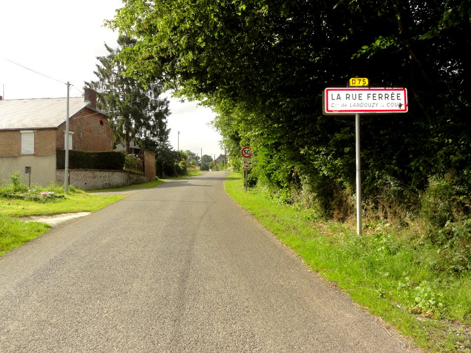 Landouzy-la-Cour (Aisne) city limit sign La Rue Ferrée