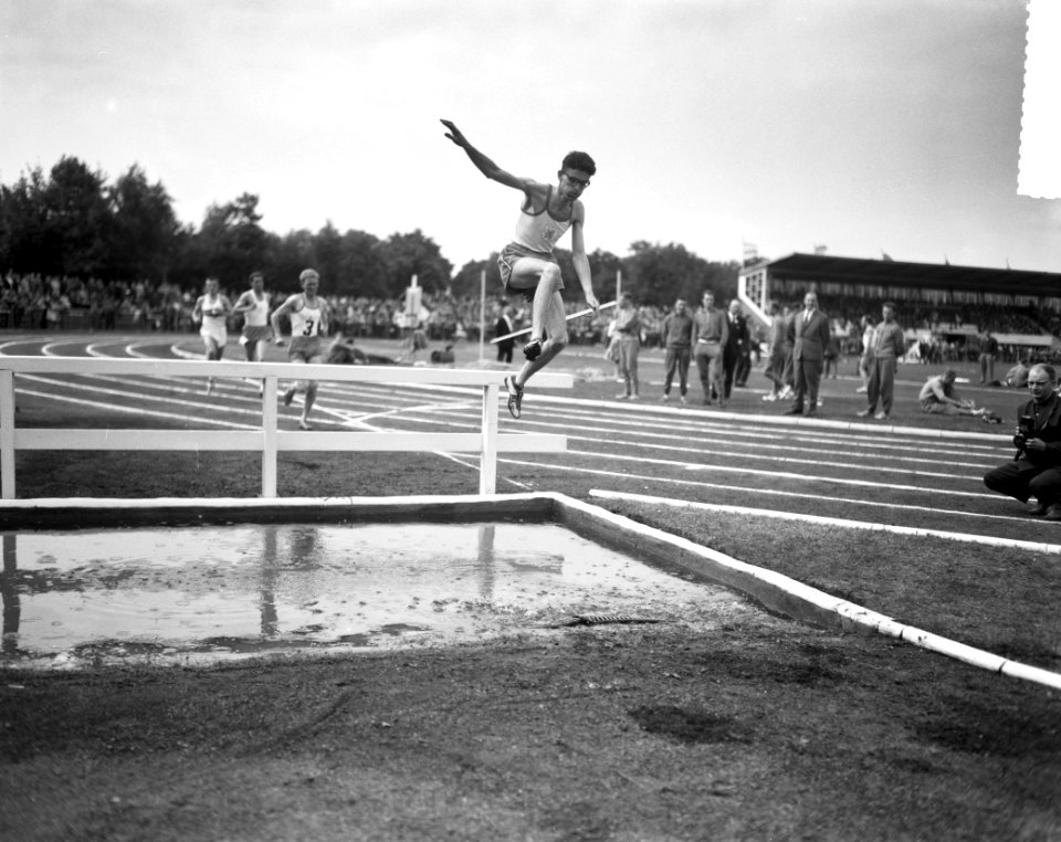 Landenatletiekwedstrijden Nederland tegen Belgie te Bergen op Zoom Hein Cujé op, Bestanddeelnr 912-7626