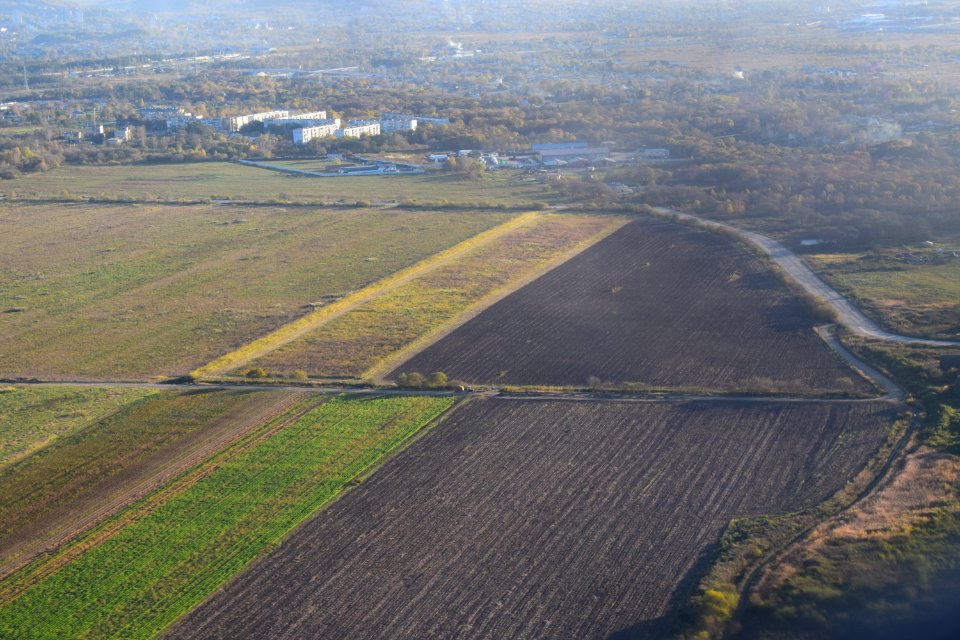Landscape when descending towards Vladivostok International Airport 27