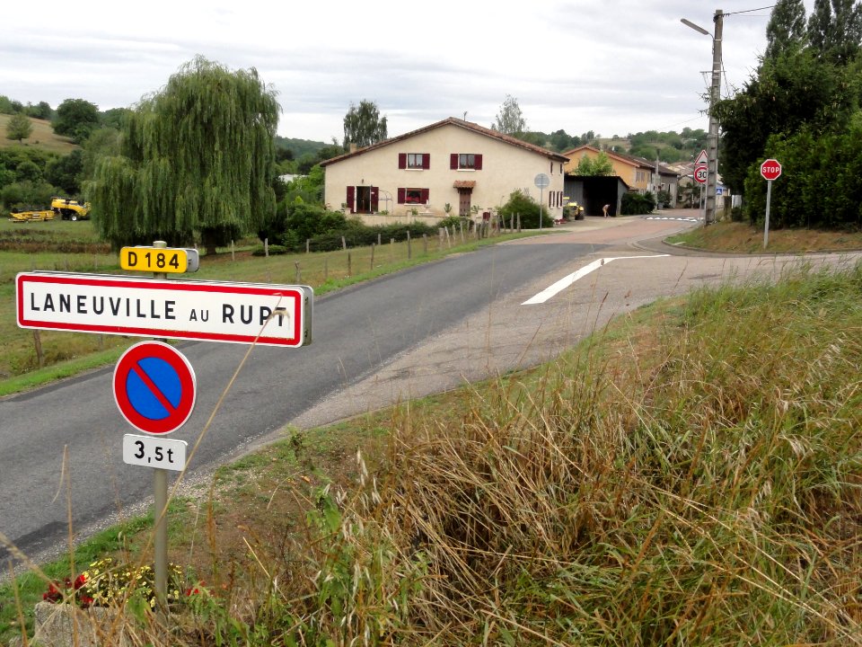 Laneuville-au-Rupt (Meuse) city limit sign