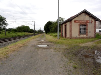 Laneuveville-aux-Bois (M-et-M) ce qui reste de l'ancienne gare