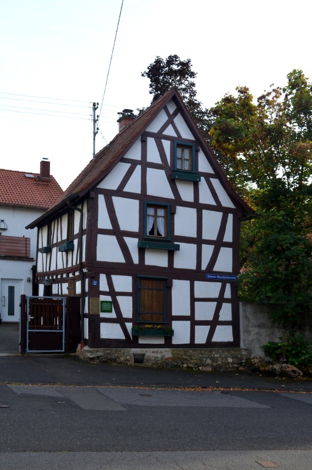 Langenhain, Alt Langenhain 32 (1)