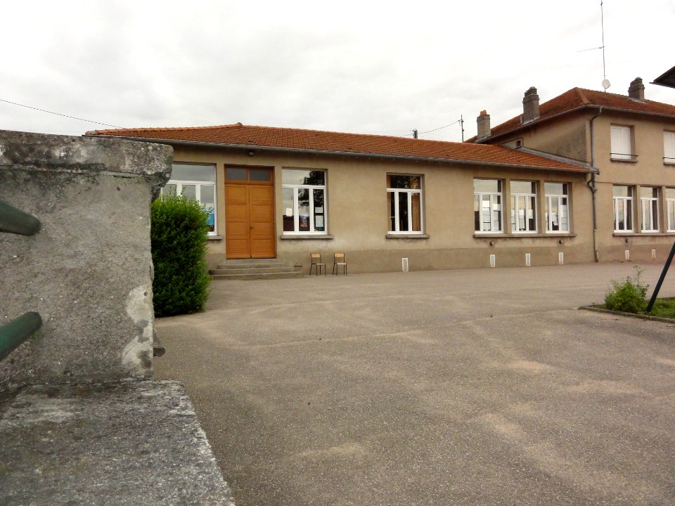 Laneuveville-aux-Bois (M-et-M) école