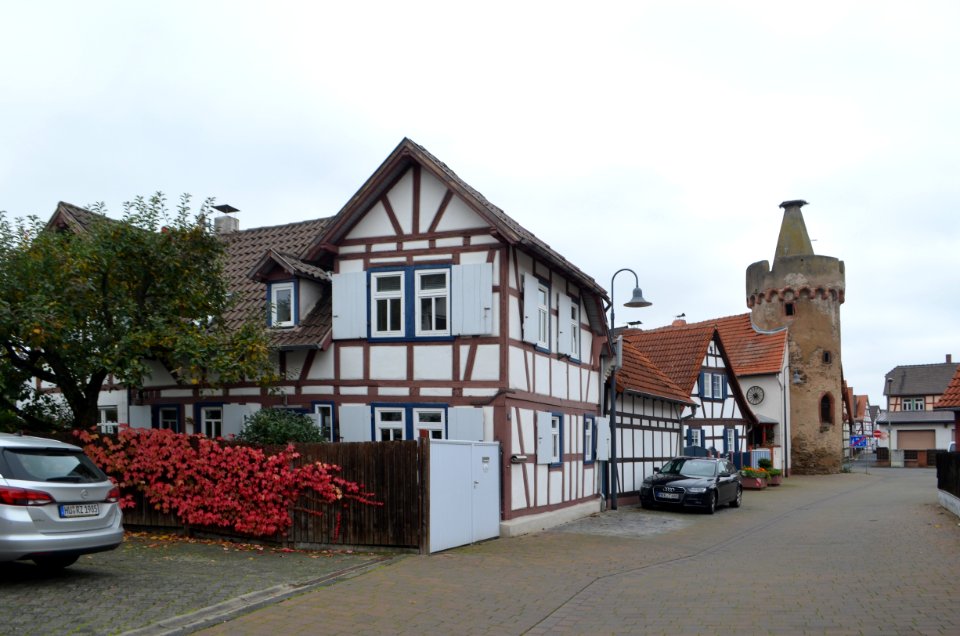 Langendiebach, Turmstraße 10 und 8
