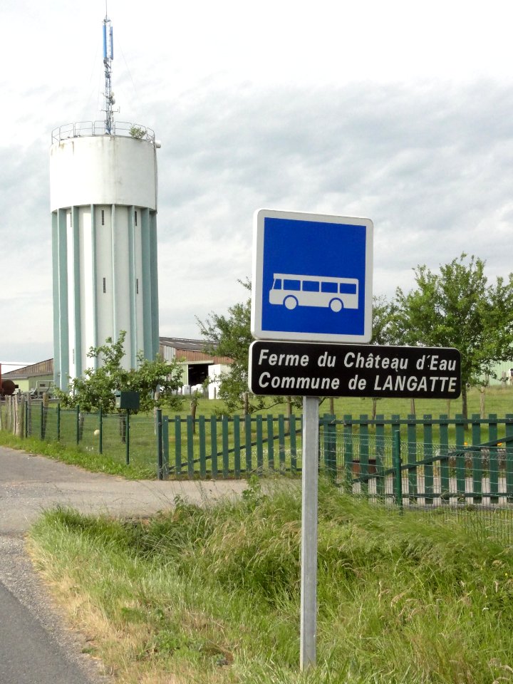 Langatte (Moselle) château d'eau