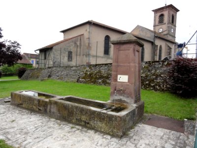 Laneuveville-aux-Bois (M-et-M) fontaine D