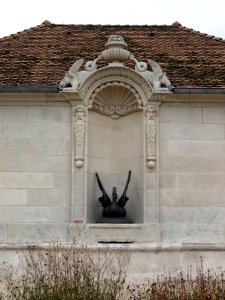 Laneuville-au-Rupt (Meuse) lavoir A, la fontaine à l'extérieur