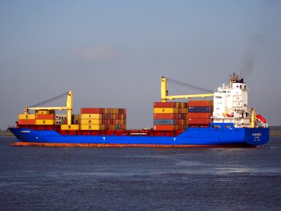 Langeness - IMO 9301134, leaving Berendrecht lock, Port of Antwerp, pic7