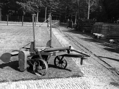 Landbouwwerktuigen, landbouwmachines, wormfrees 'till mor', Bestanddeelnr 194-1396
