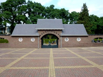 Landerd, Schaijk kerkhof toegangspoort 02